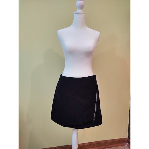Size 4 Women's Black Gap Skirt - Picture 1 of 6